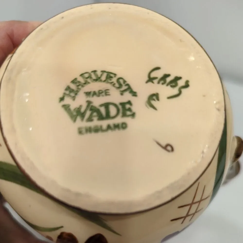 Wade Harvest Ware flower print 4‎ 1/2” Creamer Porcelain